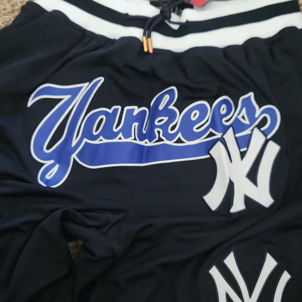 Just Don H. C. NY Yankees Baseball ⚾️ Shorts 🏀 - Picture 7 of 7